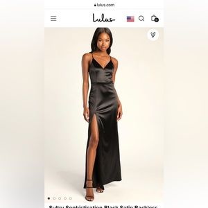 Bought for a wedding, went with another dress. Never worn.